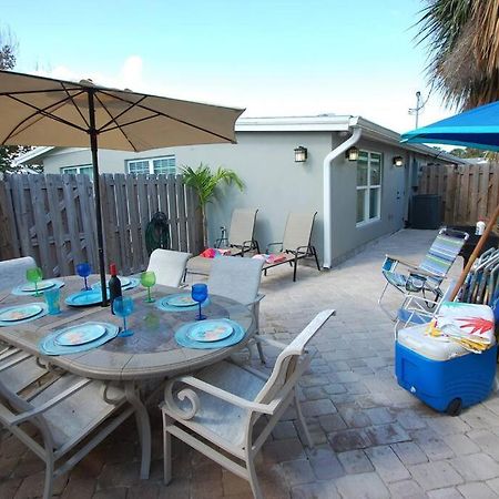 Hawaiian Cottage - Heated Pool Walk To The Beach ココアビーチ エクステリア 写真