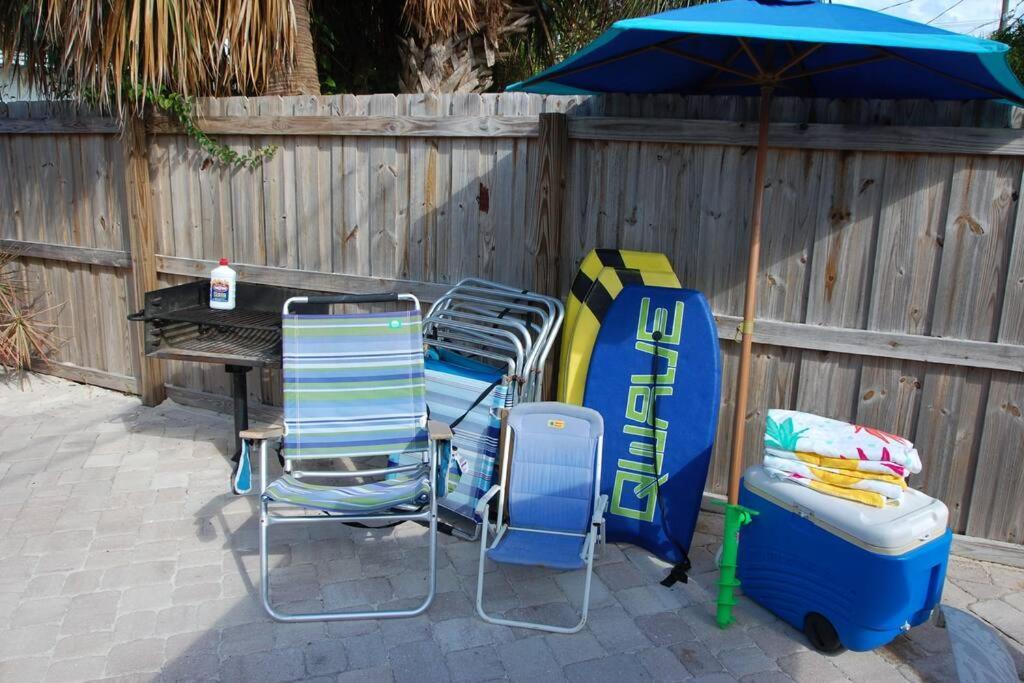 Hawaiian Cottage - Heated Pool Walk To The Beach ココアビーチ エクステリア 写真